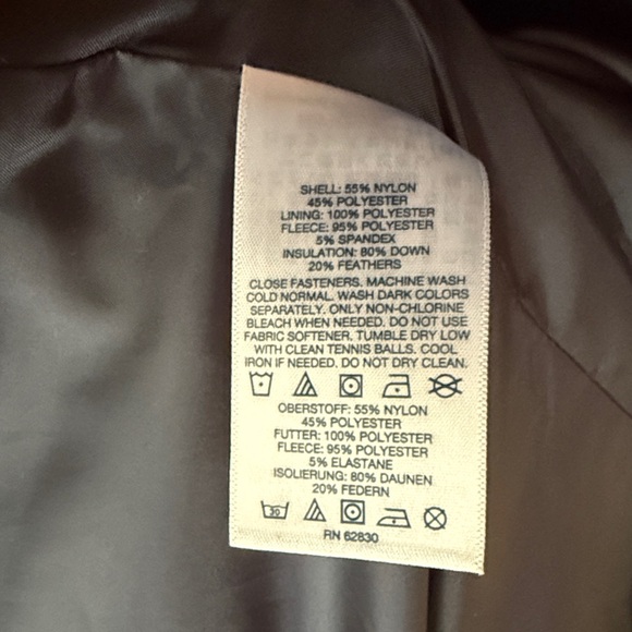 Lands' End Metallic Grey Puffer Vest - Picture 4 of 5